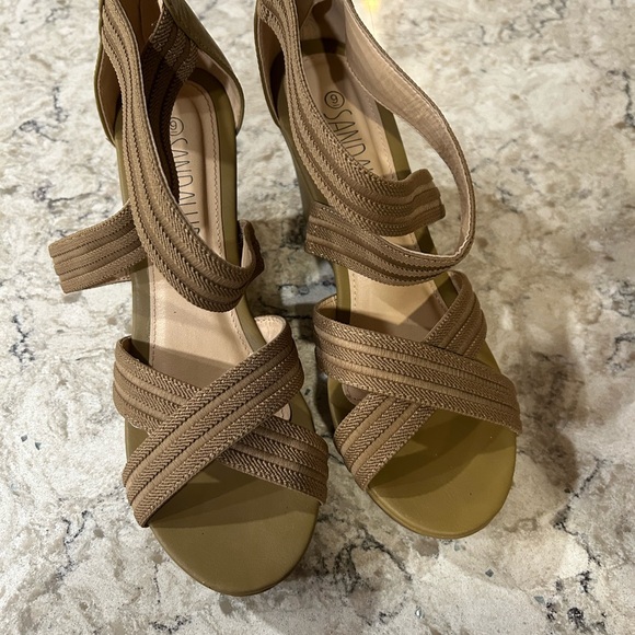 sandal up Shoes - Sandal Up Women's Tan Strappy Heels